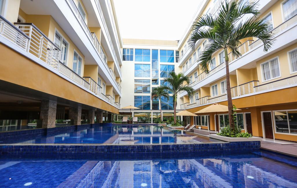 Sylvia Hotel Premier Kupang Купанг Екстериор снимка