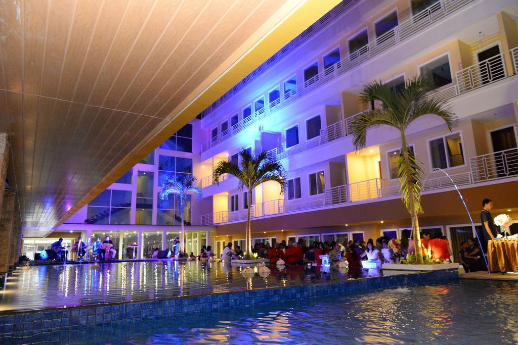 Sylvia Hotel Premier Kupang Купанг Екстериор снимка